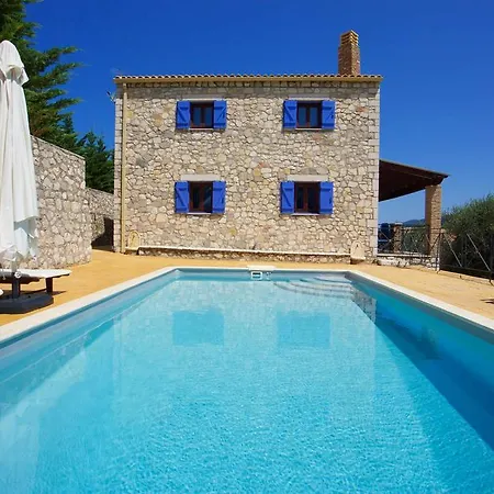 Pilikas Luxury Villa *